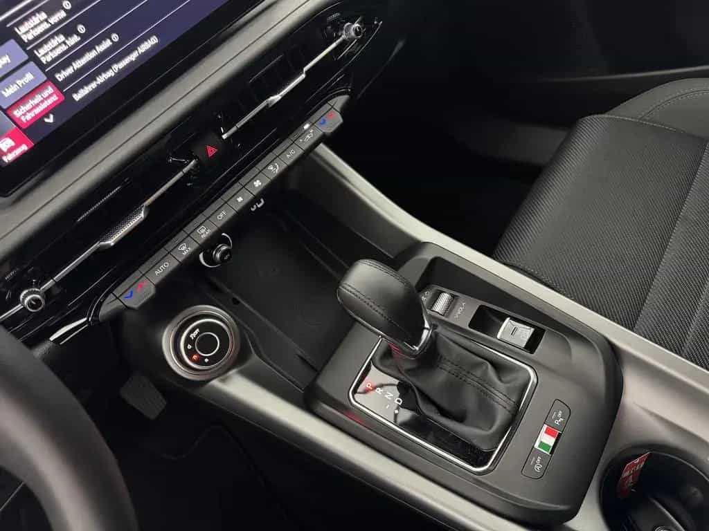 Alfa Romeo Tonale 1.6 VGT-D Sprint ACC Sitzheizung 10/2023-photo-30