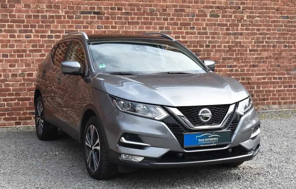 Nissan Qashqai 1.3 1HAND PANO 360° NAVI TLEDER TEMPOMAT 07/2019-photo-2