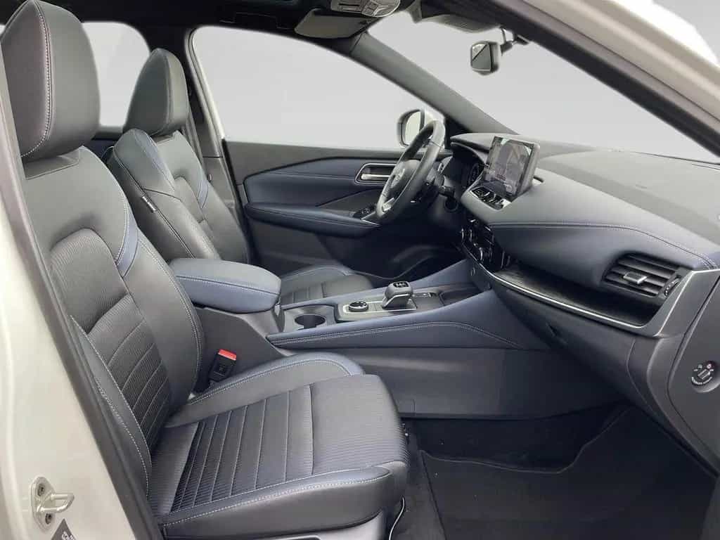 Nissan Qashqai Xtronic 4x4 tekna Pano+19Z+Design+Busine 07/2024-photo-11