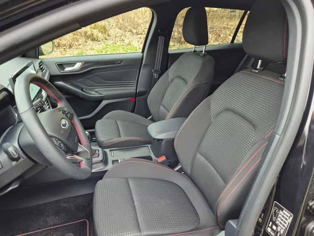 Ford Focus Turnier ST-Line X MHEV*HEAD-UP*AHK*LED* 08/2023-photo-16