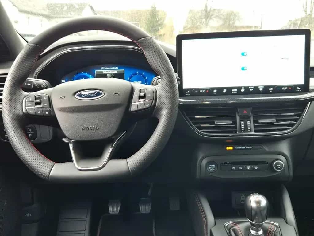 Ford Focus Turnier ST-Line X MHEV*HEAD-UP*AHK*LED* 08/2023-photo-17