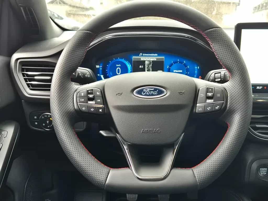 Ford Focus Turnier ST-Line X MHEV*HEAD-UP*AHK*LED* 08/2023-photo-19