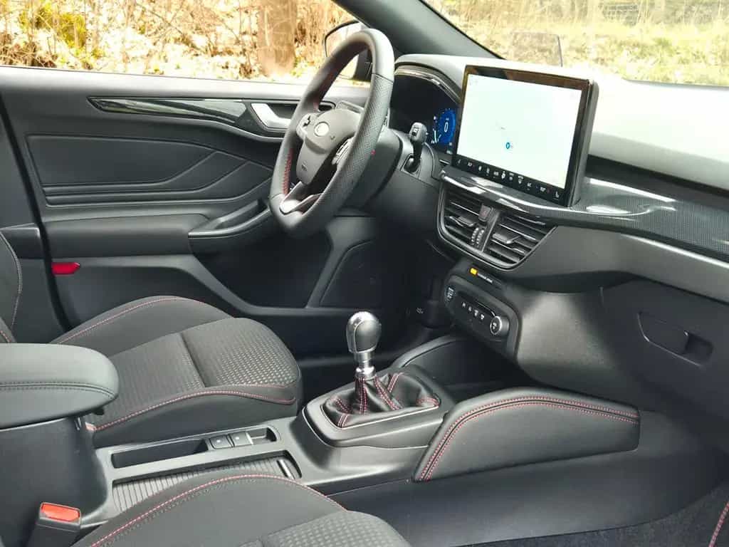 Ford Focus Turnier ST-Line X MHEV*HEAD-UP*AHK*LED* 08/2023-photo-21