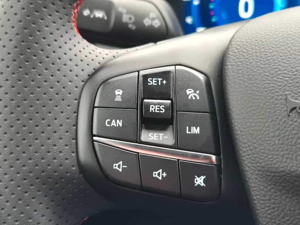 Ford Focus Turnier ST-Line X MHEV*HEAD-UP*AHK*LED* 08/2023-photo-30