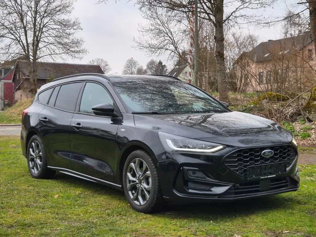 Ford Focus Turnier ST-Line X MHEV*HEAD-UP*AHK*LED* 08/2023-photo-4