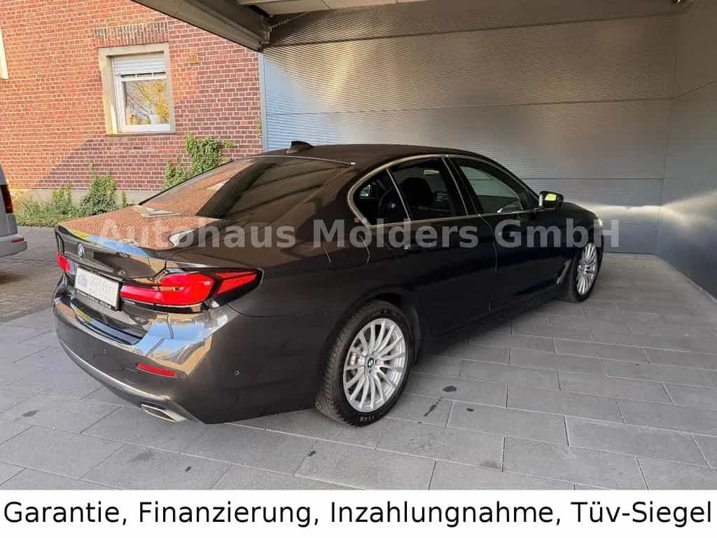 BMW 5 Series 520 d Luxury Line*Garantie*Laser*Navi*359€ mtl. 04/2023-photo-1