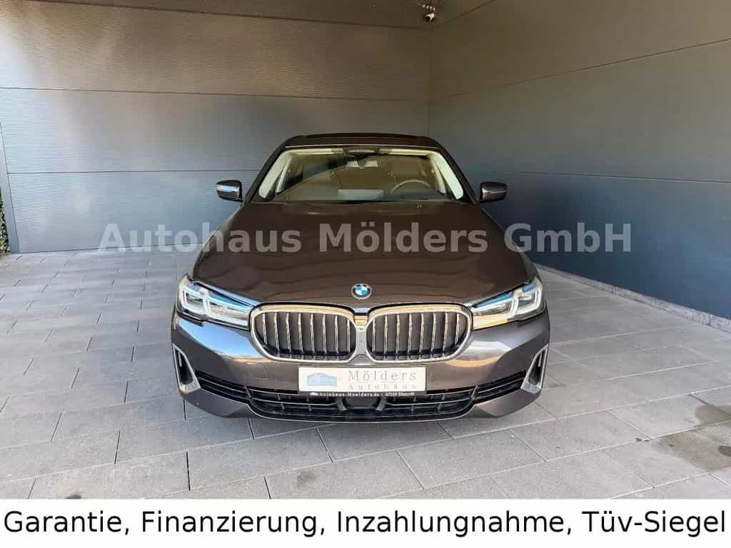 BMW 5 Series 520 d Luxury Line*Garantie*Laser*Navi*359€ mtl. 04/2023-photo-2