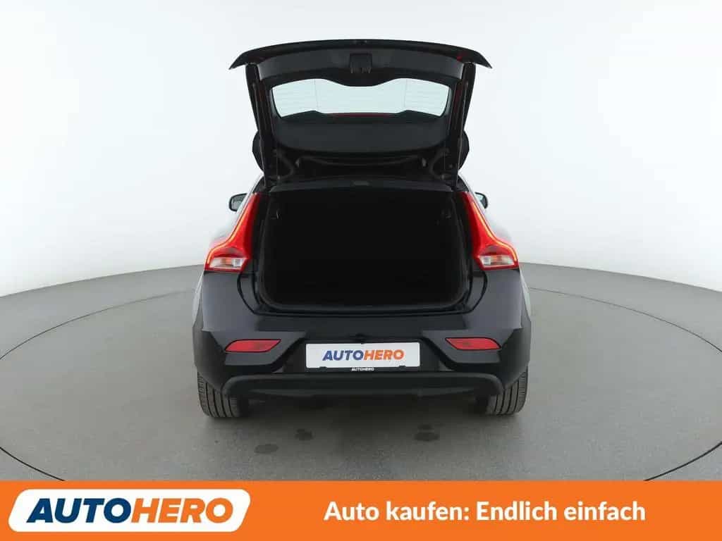 Volvo V40 2.0 T2 Kinetic *NAVI*LED*TEMPO*PDC*SHZ* 12/2016-photo-16