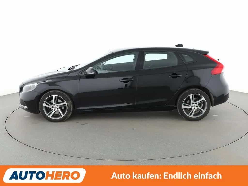 Volvo V40 2.0 T2 Kinetic *NAVI*LED*TEMPO*PDC*SHZ* 12/2016-photo-2