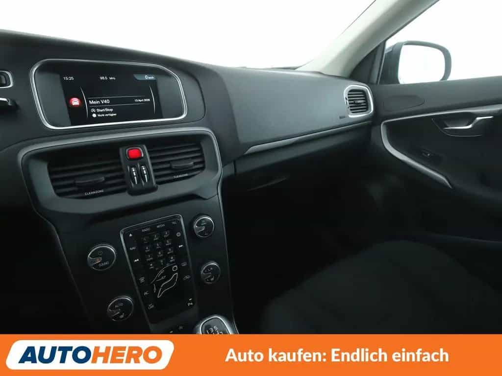 Volvo V40 2.0 T2 Kinetic *NAVI*LED*TEMPO*PDC*SHZ* 12/2016-photo-23
