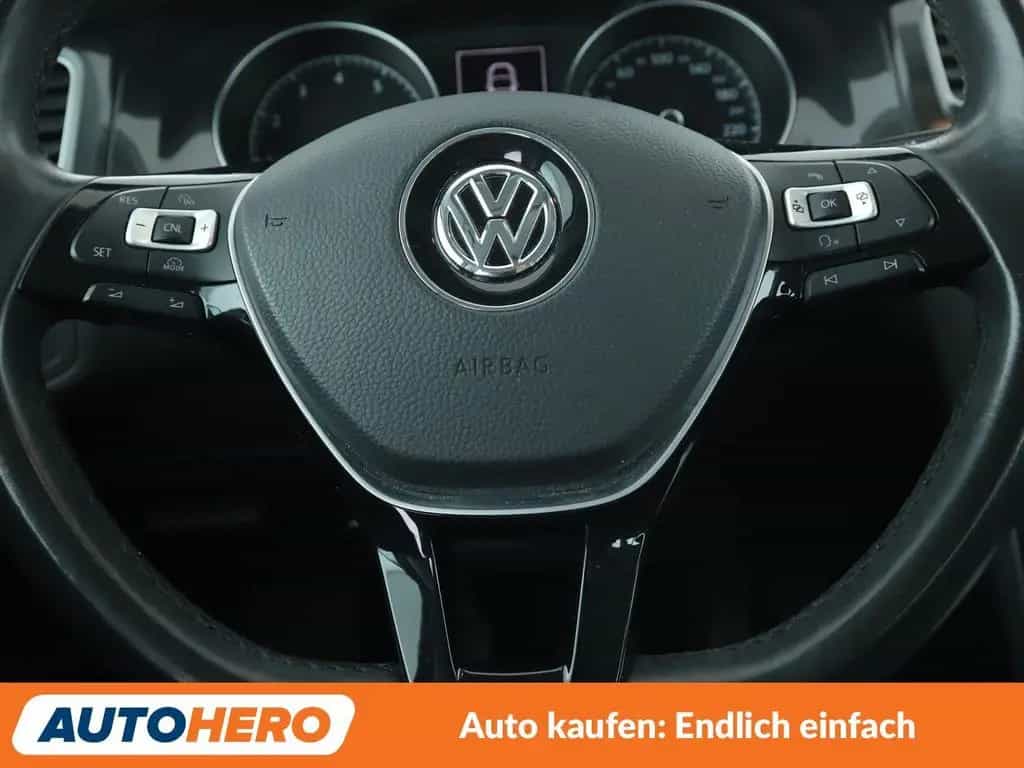 Volkswagen Golf VII 1.4 TSI Comfortline BMT*NAVI*LED*PDC* 06/2017-photo-18