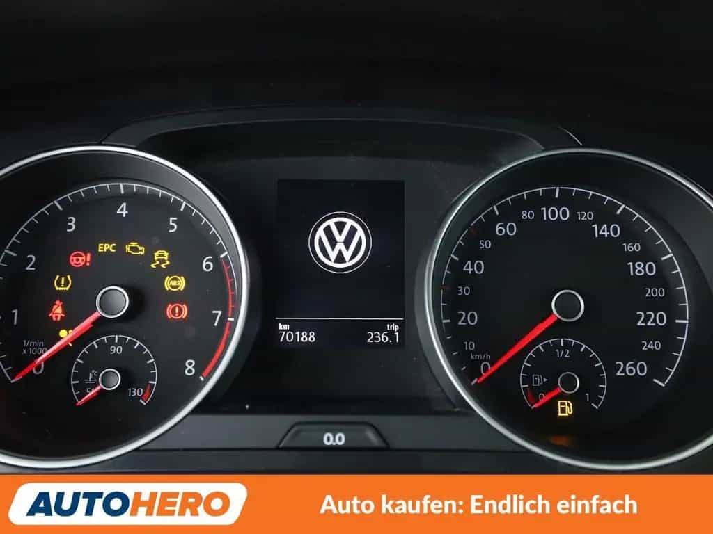 Volkswagen Golf VII 1.4 TSI Comfortline BMT*NAVI*LED*PDC* 06/2017-photo-19
