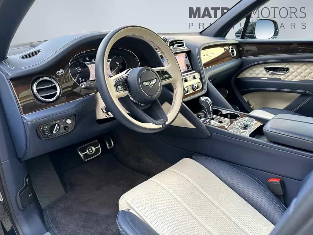 Bentley Bentayga V8 First Edition 1.Hand E-AHK NAIM 06/2021-photo-10