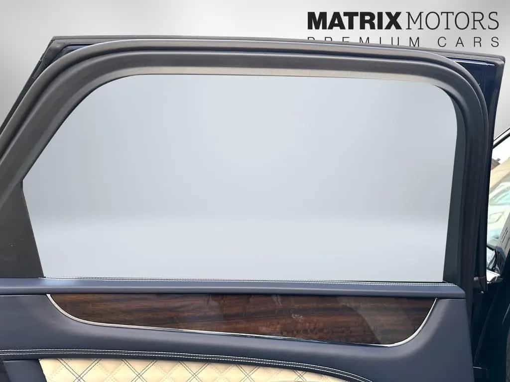 Bentley Bentayga V8 First Edition 1.Hand E-AHK NAIM 06/2021-photo-27