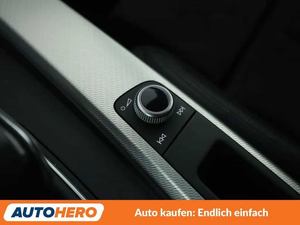 Audi A4 2.0 TFSI quattro Design Aut.*NAVI*LED*CAM*SHZ 04/2016-photo-28