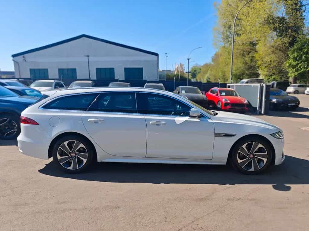 Jaguar XF SPORTBRAKE AWD*R-DYNAMIC*2.HD*LED*LEDER*TOP* 05/2023-photo-11