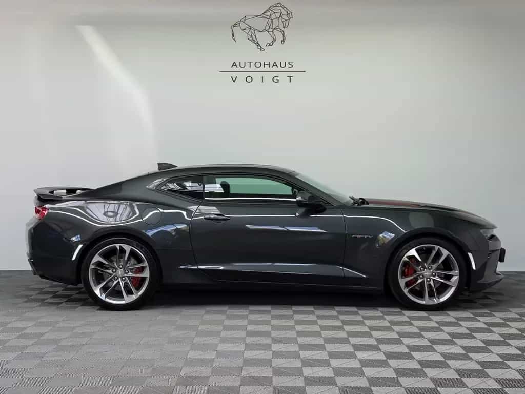 Chevrolet Camaro 6.2 V8 50th Anniversary|2.Hand|deutsch| 07/2017-photo-3