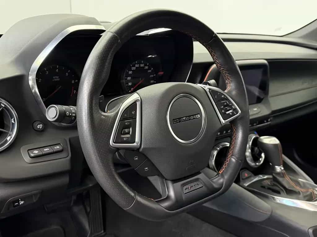 Chevrolet Camaro 6.2 V8 50th Anniversary|2.Hand|deutsch| 07/2017-photo-9