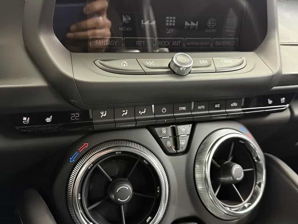 Chevrolet Camaro 6.2 V8|2.Hand|deutsch|HuD|Bose|Kamera| 10/2017-photo-19