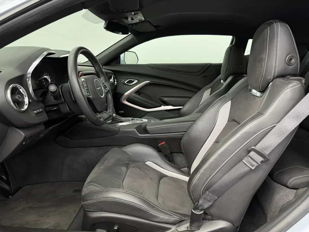 Chevrolet Camaro 6.2 V8|2.Hand|deutsch|HuD|Bose|Kamera| 10/2017-photo-7