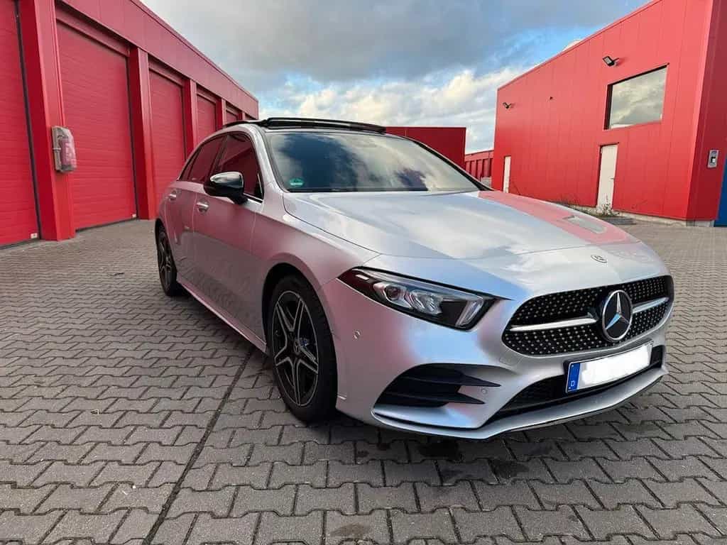 Mercedes-Benz A-Class 200 - AMG Line - Top gepflegt 05/2022-photo-1