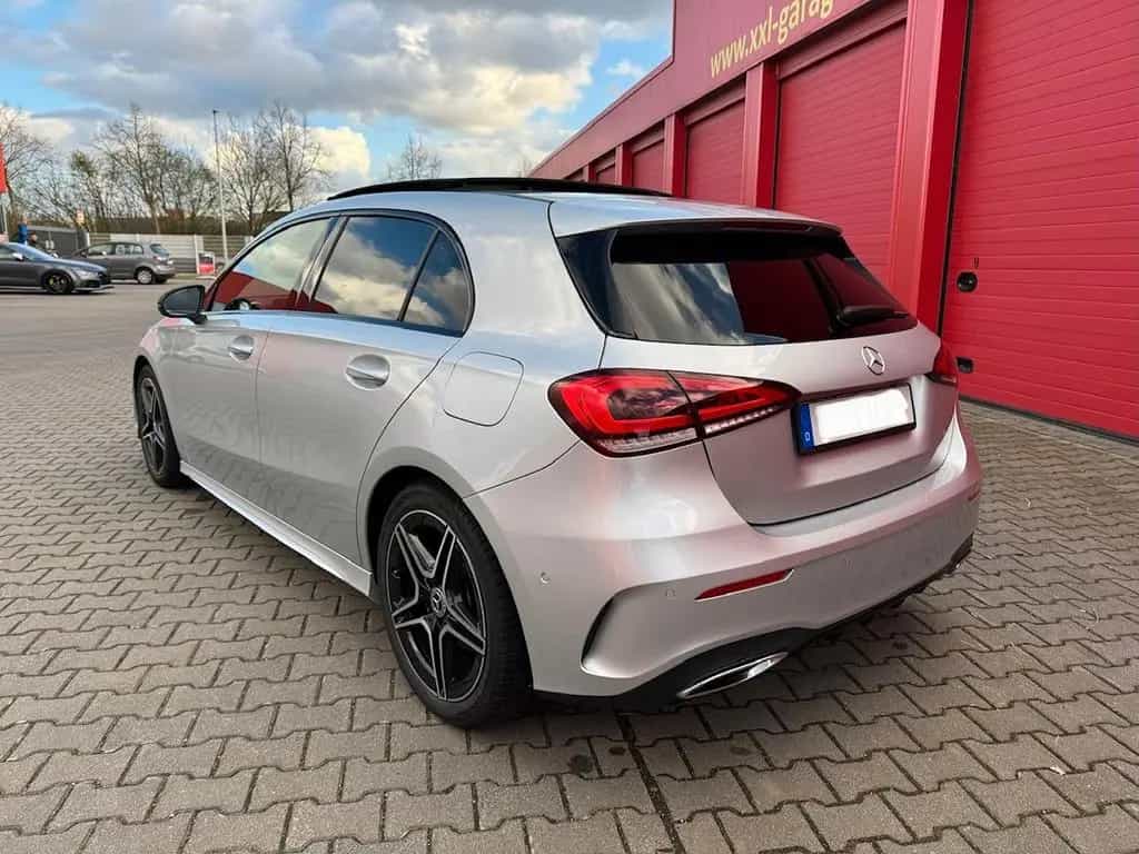 Mercedes-Benz A-Class 200 - AMG Line - Top gepflegt 05/2022-photo-5