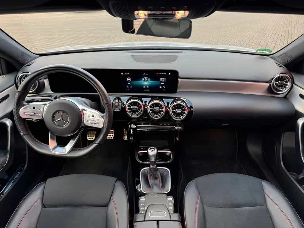 Mercedes-Benz A-Class 200 - AMG Line - Top gepflegt 05/2022-photo-8