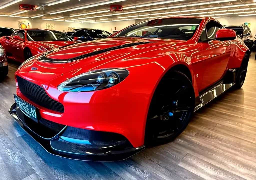 Aston Martin V12 Vantage GT12 06/2015-photo-0