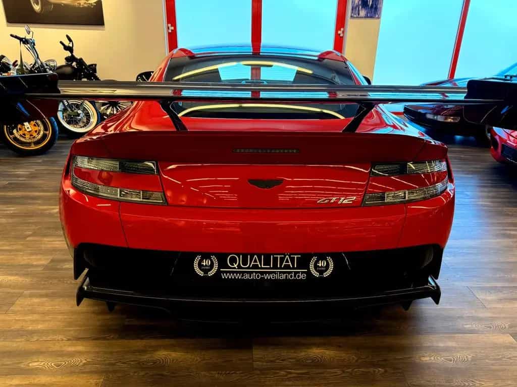 Aston Martin V12 Vantage GT12 06/2015-photo-10