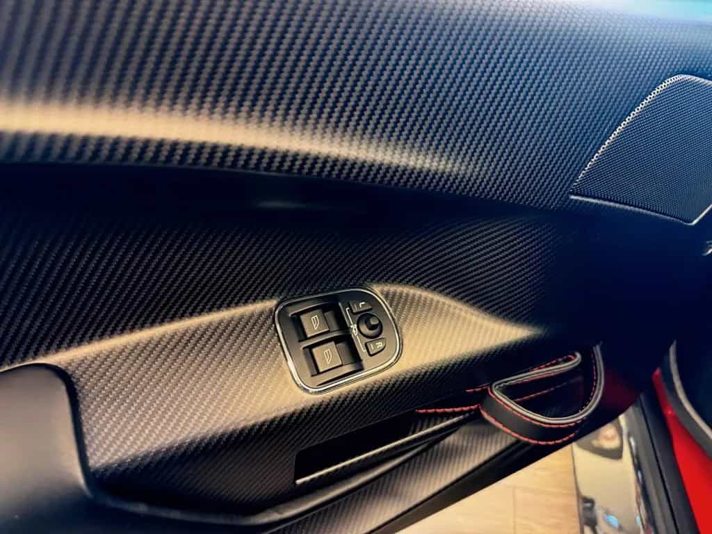 Aston Martin V12 Vantage GT12 06/2015-photo-13