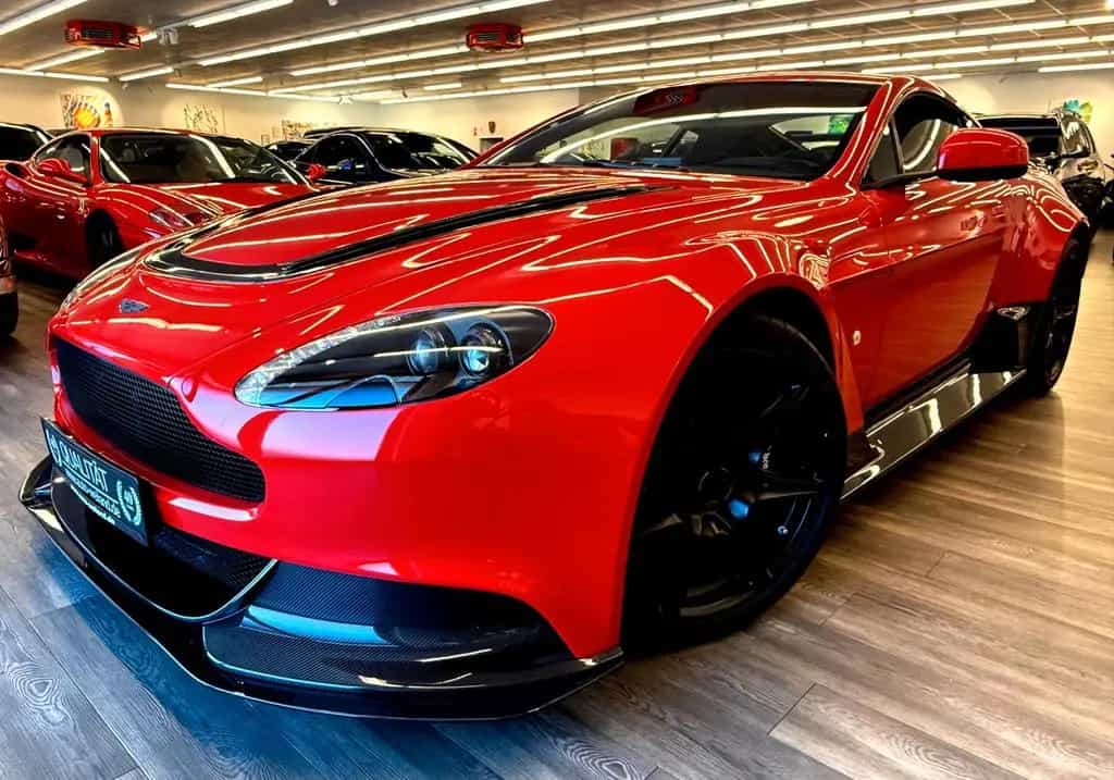 Aston Martin V12 Vantage GT12 06/2015-photo-16