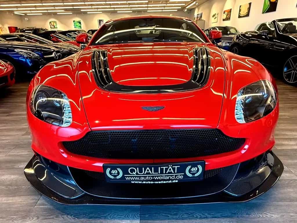 Aston Martin V12 Vantage GT12 06/2015-photo-7