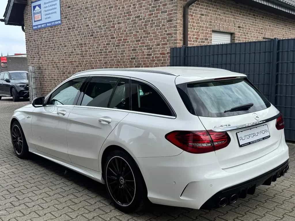 Mercedes-Benz C 200 T-Modell C43er KIT|LED|SITZHEIZUNG|KAMERA 07/2019-photo-1
