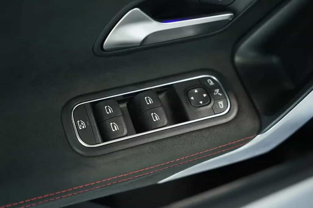 Mercedes-Benz A-Class 35 AMG 4M *2.HD *19 *Pano *Night *Track.P 05/2019-photo-30