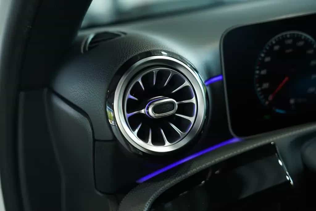 Mercedes-Benz A-Class 35 AMG 4M *2.HD *19 *Pano *Night *Track.P 05/2019-photo-31