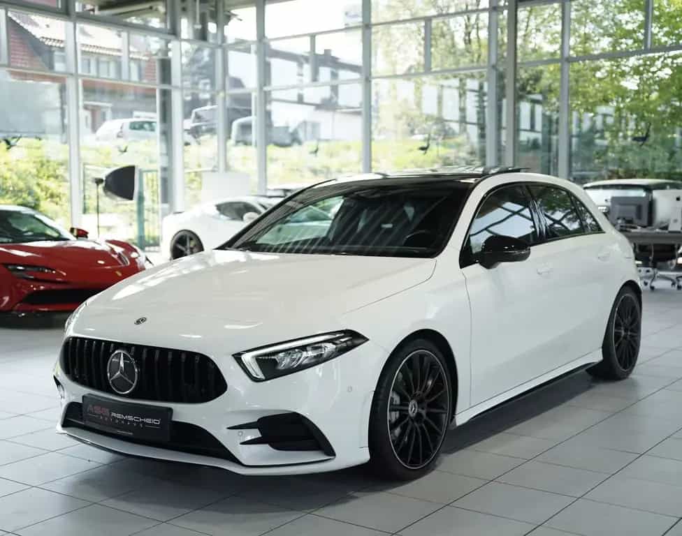 Mercedes-Benz A-Class 35 AMG 4M *2.HD *19 *Pano *Night *Track.P 05/2019-photo-4