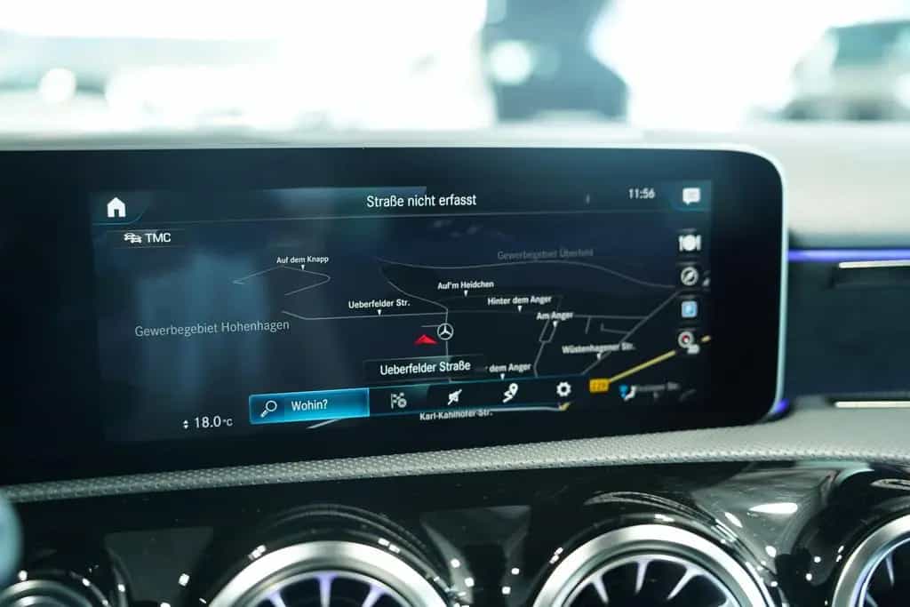 Mercedes-Benz A-Class 35 AMG 4M *2.HD *19 *Pano *Night *Track.P 05/2019-photo-40