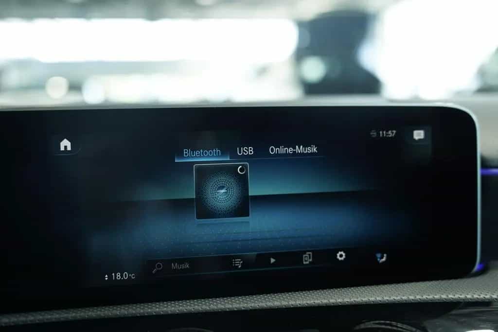 Mercedes-Benz A-Class 35 AMG 4M *2.HD *19 *Pano *Night *Track.P 05/2019-photo-41