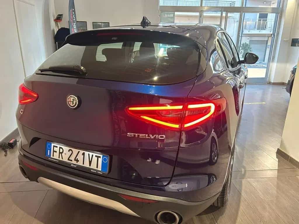 Alfa Romeo Stelvio 2.2 Turbodiesel 210 CV AT8 Q4 06/2018-photo-9