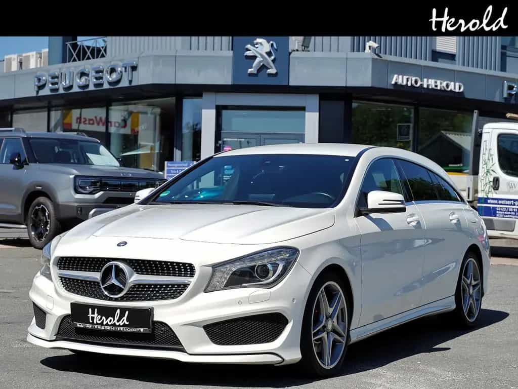 Mercedes-Benz CLA-Class 250 CLA -Klasse Shooting Brake CLA 250 10/2015-photo-1