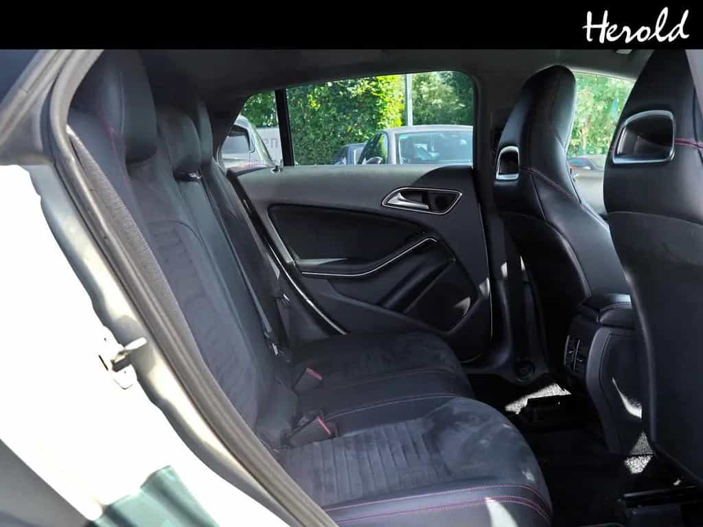 Mercedes-Benz CLA-Class 250 CLA -Klasse Shooting Brake CLA 250 10/2015-photo-4