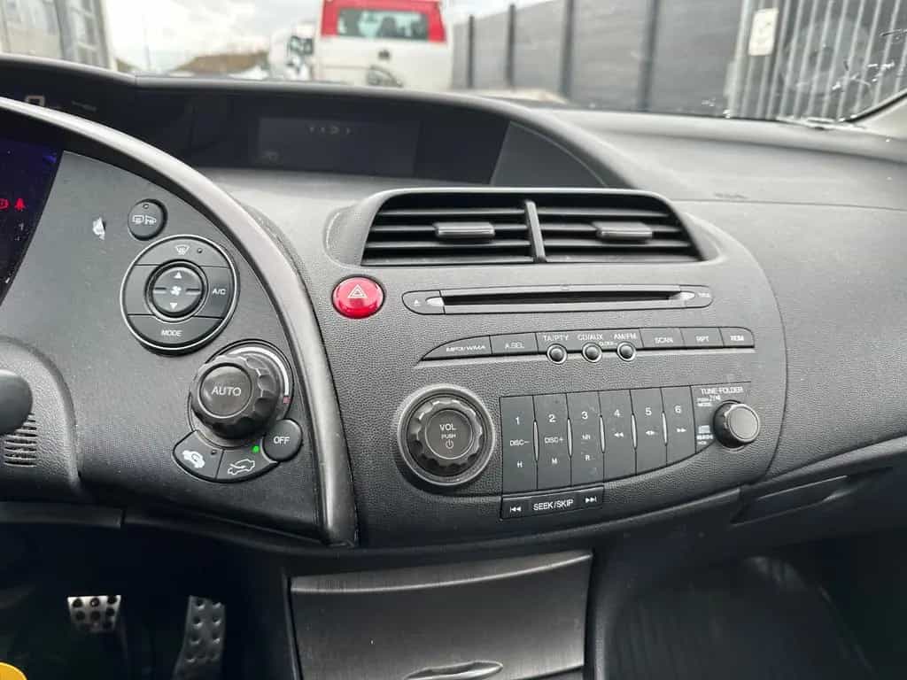 Honda Civic Lim. 5-trg. 1.8 Sport 02/2010-photo-15