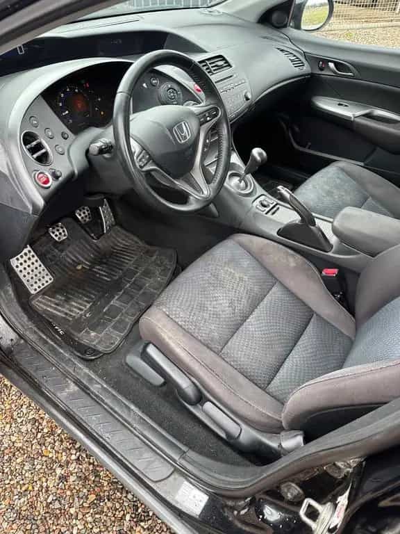 Honda Civic Lim. 5-trg. 1.8 Sport 02/2010-photo-8