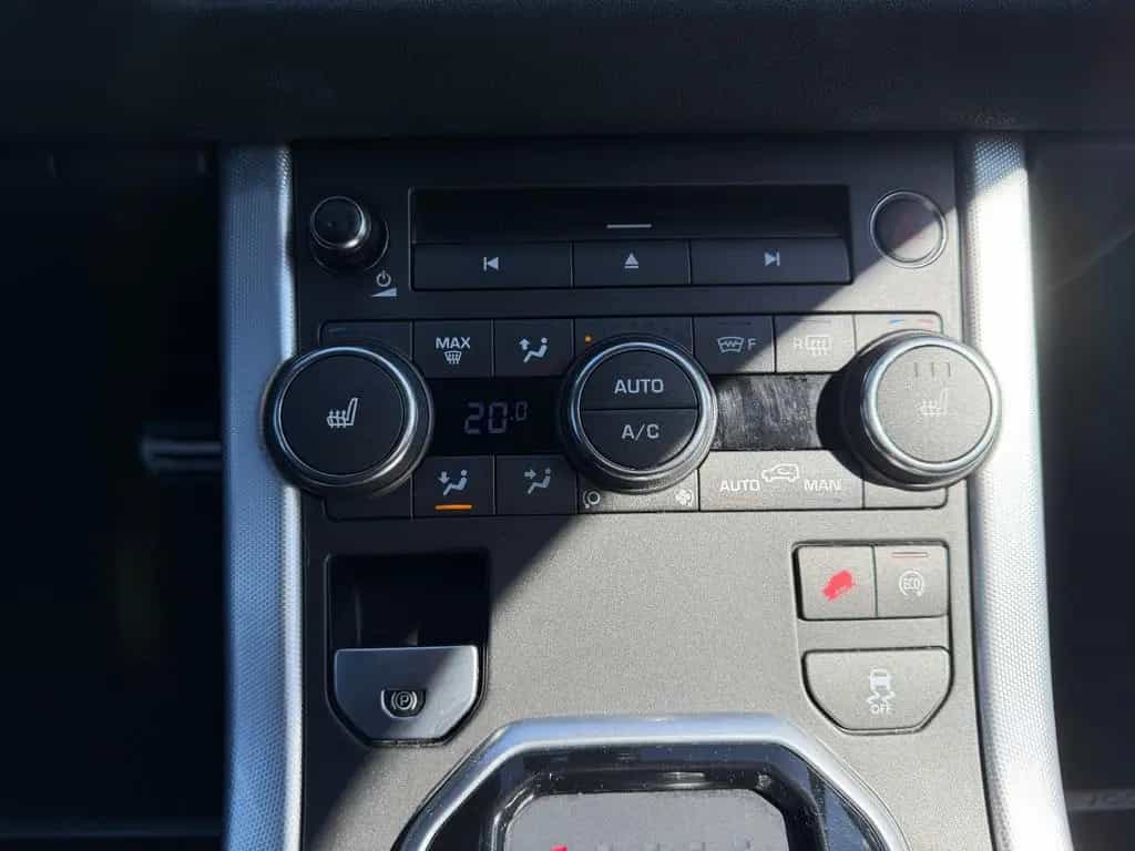 Land Rover Range Rover Evoque 2.2 Aut. ASSI. Leder Kamera PDC 1.H 04/2015-photo-21