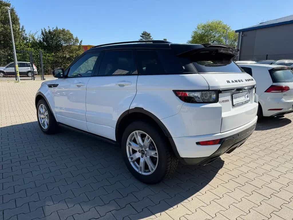 Land Rover Range Rover Evoque 2.2 Aut. ASSI. Leder Kamera PDC 1.H 04/2015-photo-5