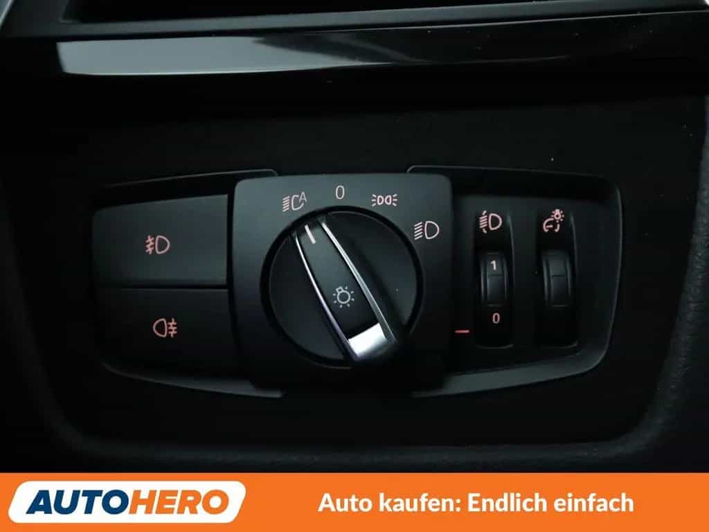 BMW 320 3er 320i Advantage*NAVI*TEMPO*CAM*PDC*SHZ*LIM* 02/2019-photo-26