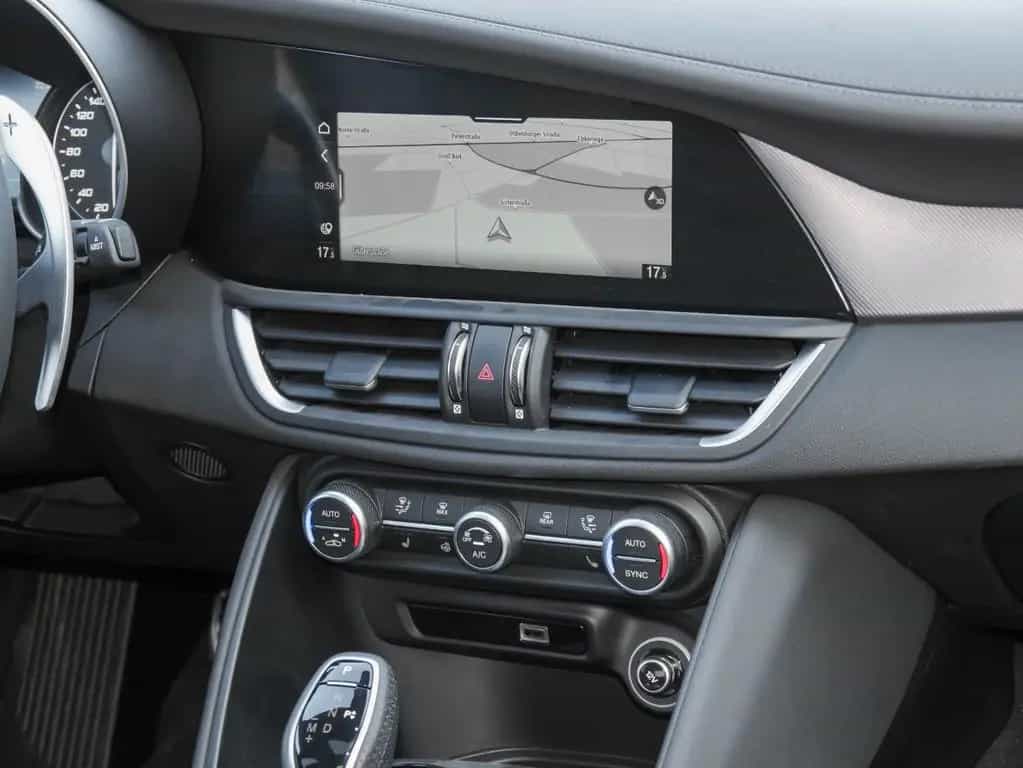 Alfa Romeo Giulia Veloce Q4 PANORAMA, ASSISTENZ & PREMIUM 04/2022-photo-12