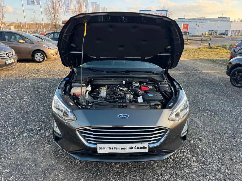 Ford Focus 1-Hand Scheckheft SR+WR Navi Kamera PDC 03/2022-photo-17