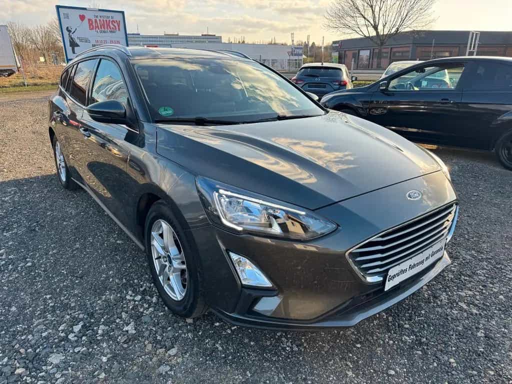 Ford Focus 1-Hand Scheckheft SR+WR Navi Kamera PDC 03/2022-photo-4