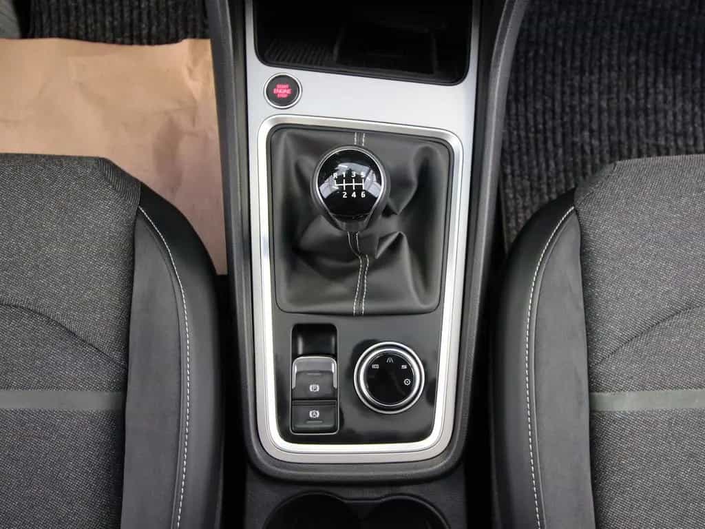 Seat Ateca 1.5 TSI Xperience NAVI+LED+KAMERA+WINTER 05/2025-photo-19